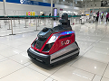 自律走行型巡回監視ロボットの写真
