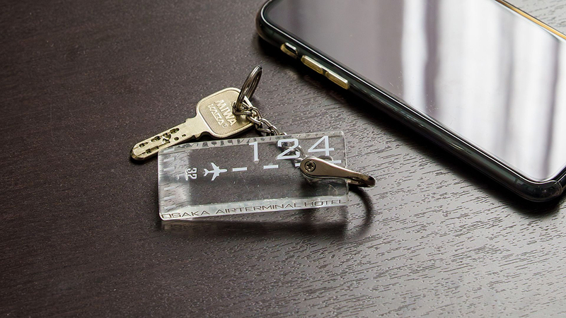 「大阪空港ホテル」のルームキーの写真